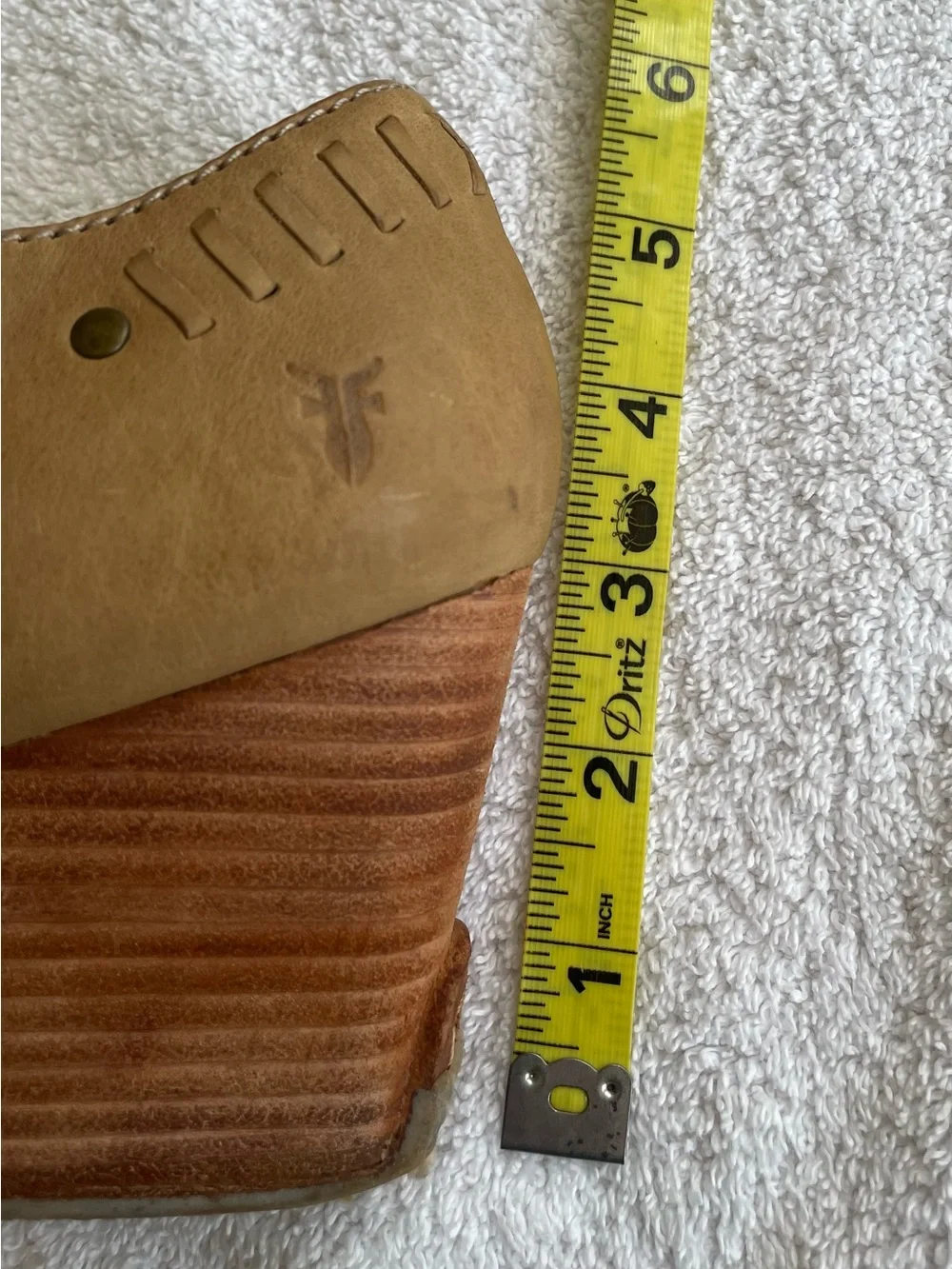 Frye Deirdre Stitch Tan Wedge Ankle Strap Size 9